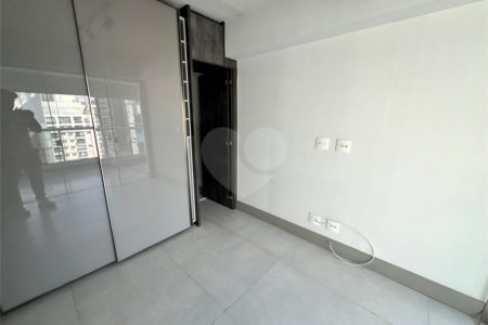 Apartamento à venda com 2 suítes em Indianópolis, São Paulo, SP