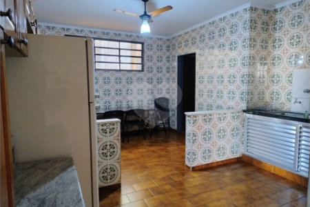 Casa à venda com 3 quartos, sendo 1 suíte, em Vila Mariana, Ribeirão Preto, SP