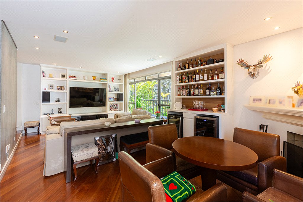 Apartamento à venda com 4 suítes em Itaim Bibi, São Paulo, SP