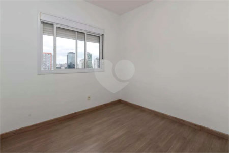 Apartamento à venda com 2 suítes em Vila Cordeiro, São Paulo, SP