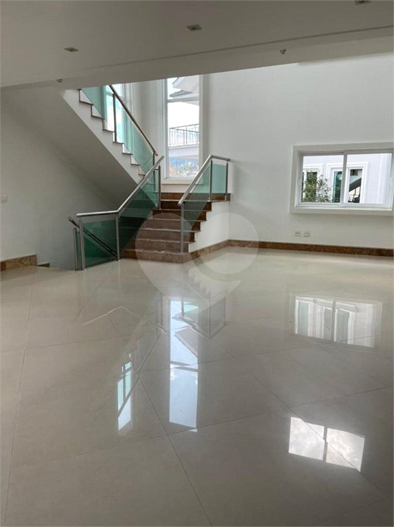 Casa à venda com 3 suítes no condomínio Quinta de Santo Antônio, São Paulo - SP