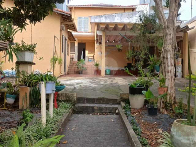 Casa à venda com 3 quartos em Santana, São Paulo, SP