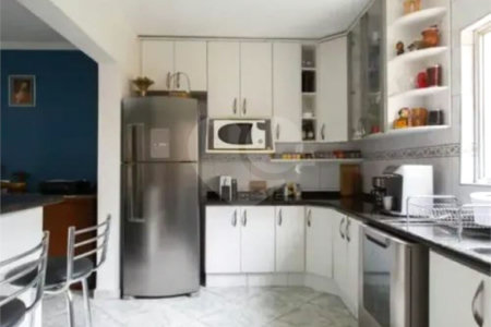 Casa à venda com 3 quartos, sendo 1 suíte,  em Chácara Figueira Grande, São Paulo, SP
