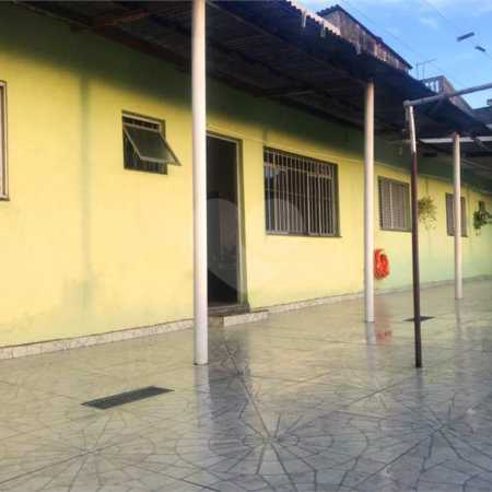 Casa à venda com 7 quartos, sendo 1 suíte, em Aliança, Osasco, SP