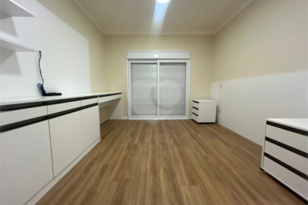 Casa à venda com 4 suítes no condomínio Chácara Ondina, Sorocaba - SP