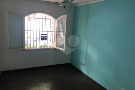 Casa Térrea à venda com 4 quartos, sendo 2 suítes, em Jardim das Bandeiras, São Paulo, SP