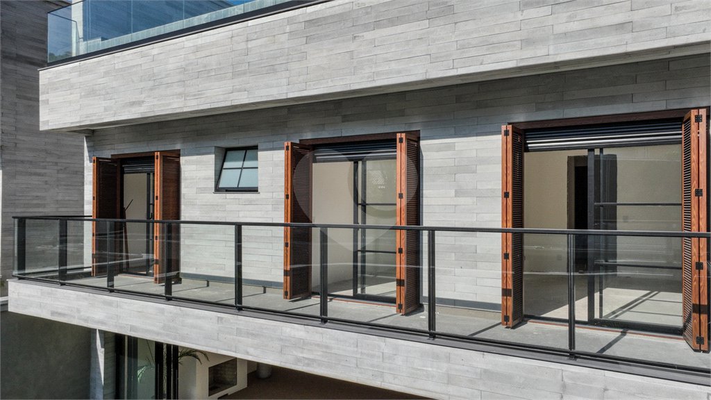 Casa à venda com 4 suítes no condomínio Teviot, São Paulo - SP