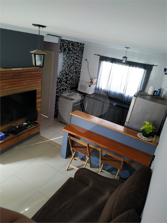 Sobrado à venda com 2 quartos em Vila Colorado, Suzano, SP