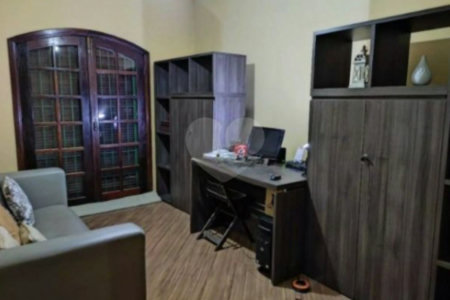 Sobrado à venda com 3 quartos, sendo 1 suíte, em Chácara Belenzinho, São Paulo, SP