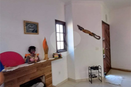 Sobrado à venda com 3 quartos, sendo 2 suítes,  em Jardim Marica, Mogi das Cruzes, SP