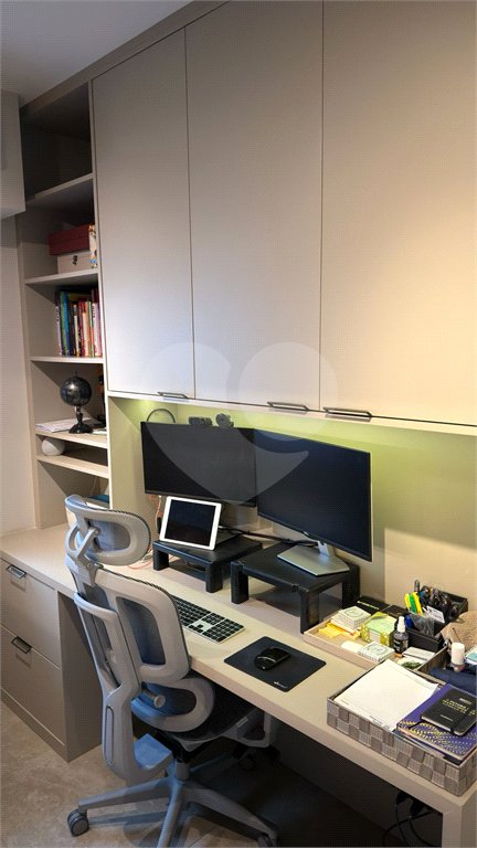Apartamento à venda com 3 quartos, sendo 1 suíte,  em Jardim Paulista, São Paulo, SP