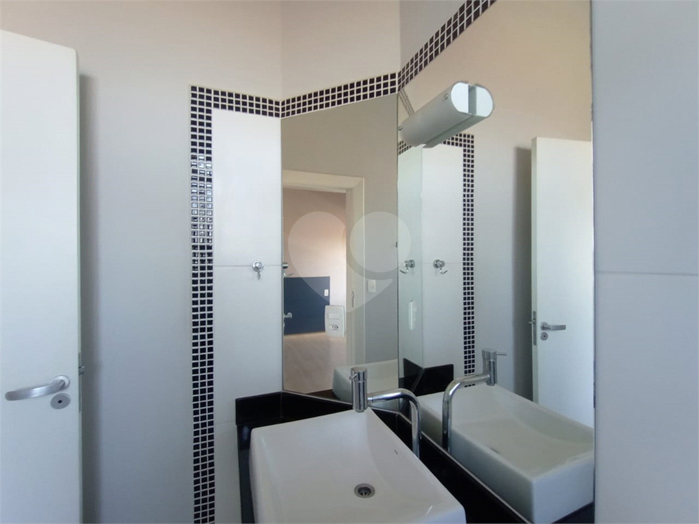 Casa à venda com 3 suítes em Vila Nastri, Itapetininga, SP