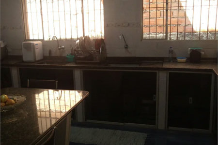 Casa à venda com 4 quartos, sendo 1 suíte, em Vila Pirajussara, São Paulo, SP