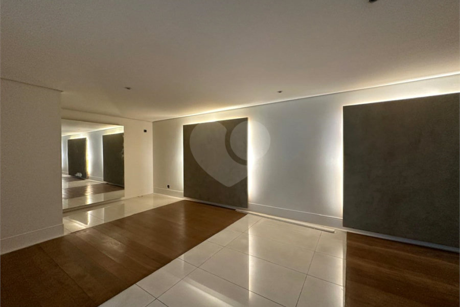 Apartamento à venda com 5 suítes em Santana, São Paulo, SP