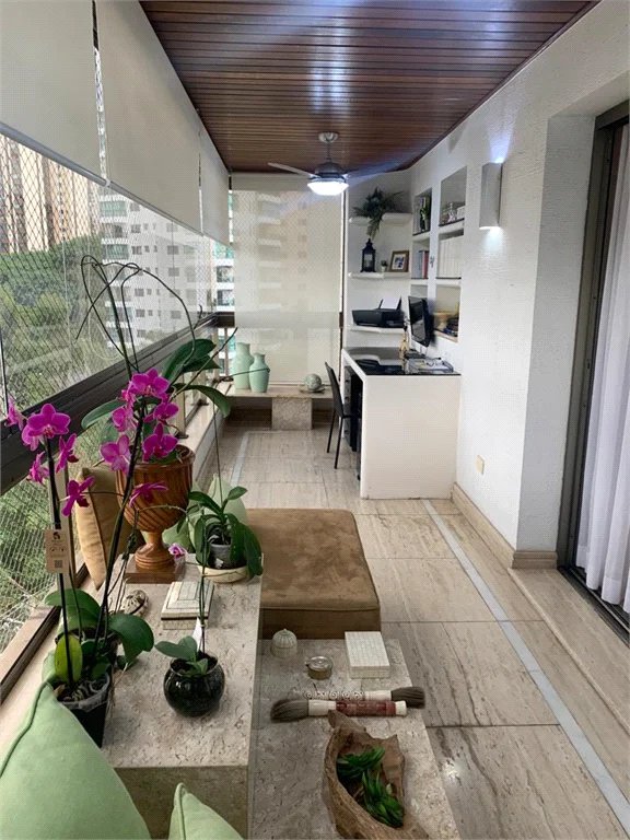 Apartamento à venda com 3 suítes em Vila Suzana, São Paulo, SP