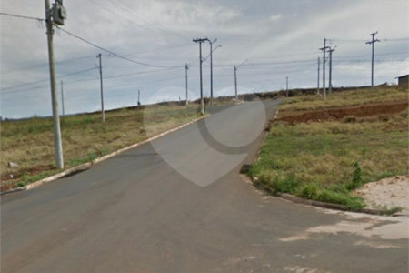 Terreno com 251,00 m² .