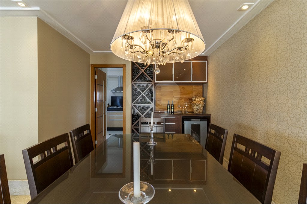 Apartamento para venda no Alto da Moóca, com 178 m², 3 suítes, 3 vagas.
