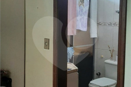 Sobrado à venda com 8 quartos em Jardim São Luís, São Paulo, SP