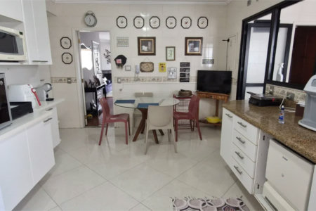 Apartamento à venda com 3 quartos, sendo 2 suítes, em Real Parque, São Paulo, SP