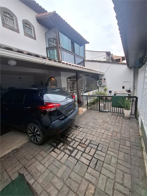 Casa à venda com 4 quartos, sendo 1 suíte, em Campo Grande, Rio de Janeiro, RJ