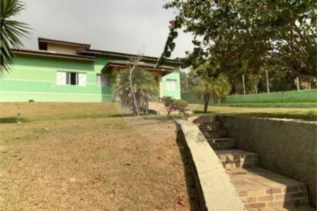 Casa em condomínio à venda com 3 quartos, sendo 2 suítes, no Centro, Bom Jesus dos Perdões, SP
