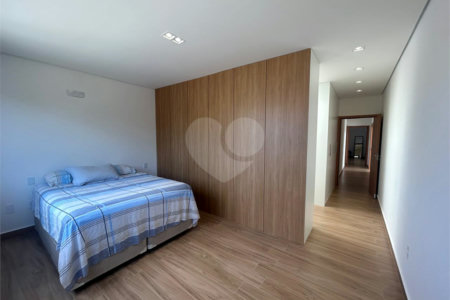 Casa à venda com 3 suítes no condomínio Alphaville Castelo, Itu - SP
