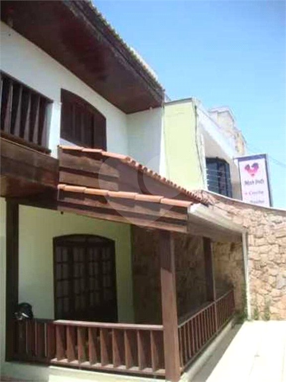 Sobrado à venda com 4 suítes em Vila Trujillo, Sorocaba, SP