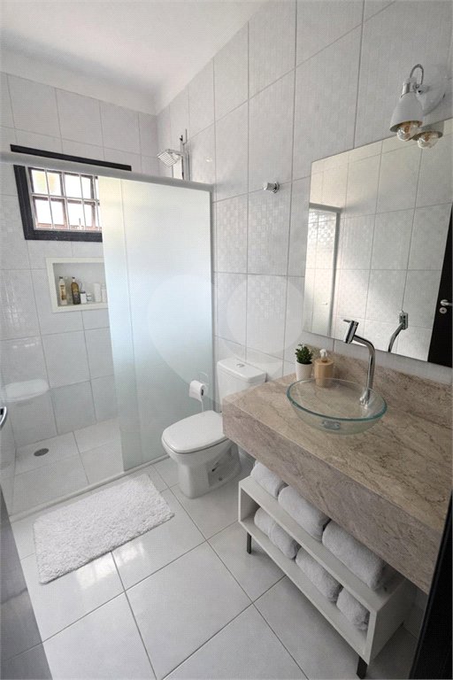 Casa à venda com 4 quartos, sendo 1 suíte, em City Bussocaba, Osasco, SP