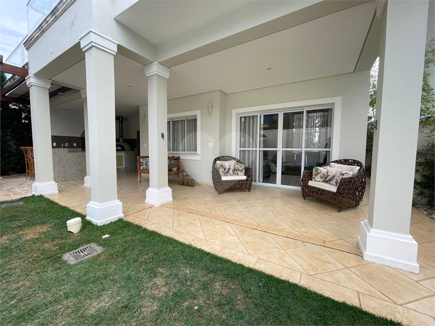Casa à venda com 3 suítes no condomínio Villagio Di Verona, Vinhedo - SP