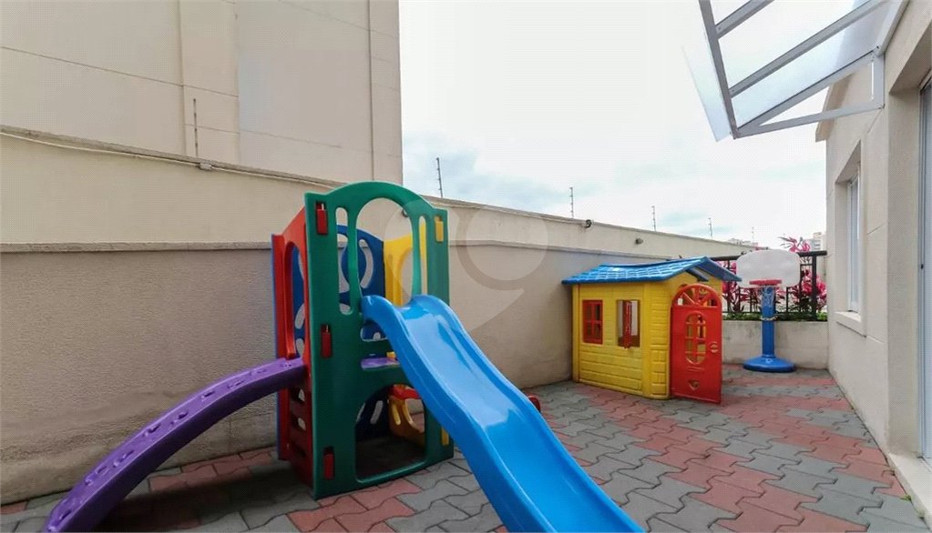 Apartamento à venda com 3 suítes em Vila Ipojuca, São Paulo, SP