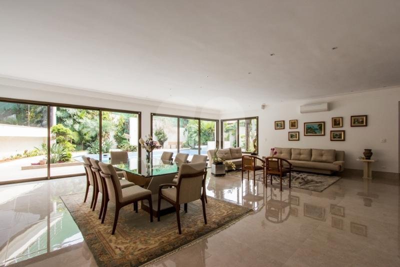 Casa Térrea à venda com 5 suítes em Jardim Marajoara, São Paulo, SP