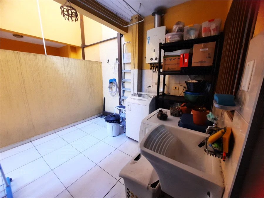 Casa à venda com 3 quartos, sendo 1 suíte, no condomínio Residencial Sol Francisco, São Paulo - SP