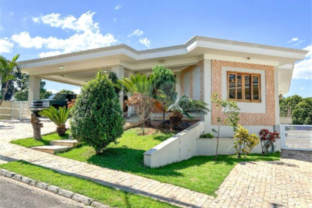Casa à venda com 3 suítes no condomínio Portal do Lago, Valinhos - SP