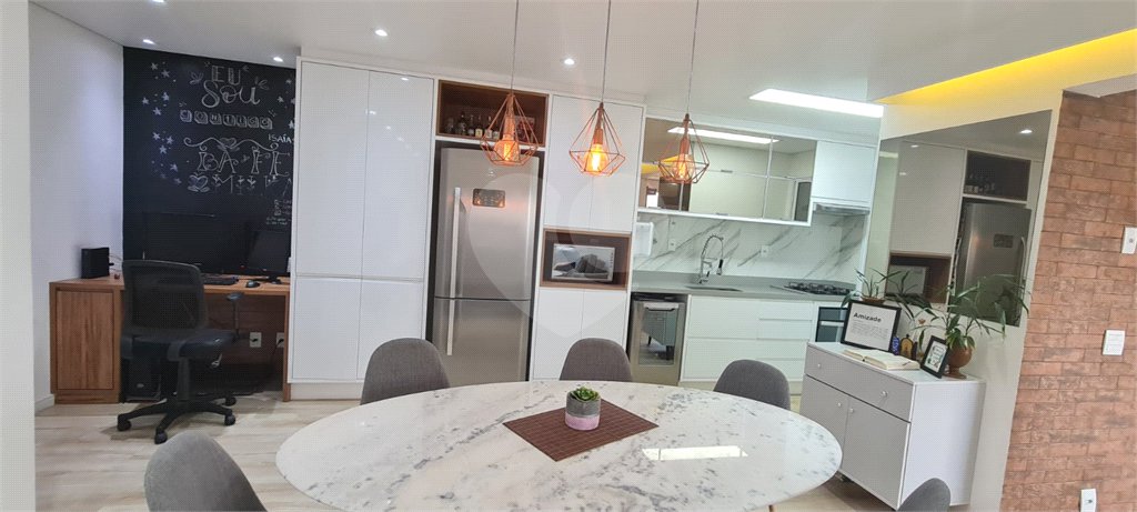 Apartamento à venda com 2 quartos, sendo 1 suíte,  em Barra Funda, São Paulo, SP