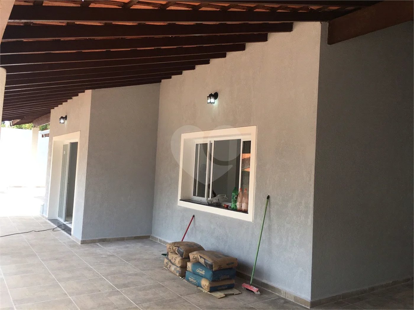 Casa à venda com 4 quartos, sendo 1 suíte, em Minas de Inhandjara, Itupeva, SP