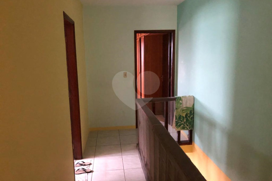 Sobrado à venda com 4 quartos, sendo 1 suíte, em Serra da Cantareira, Mairiporã, SP