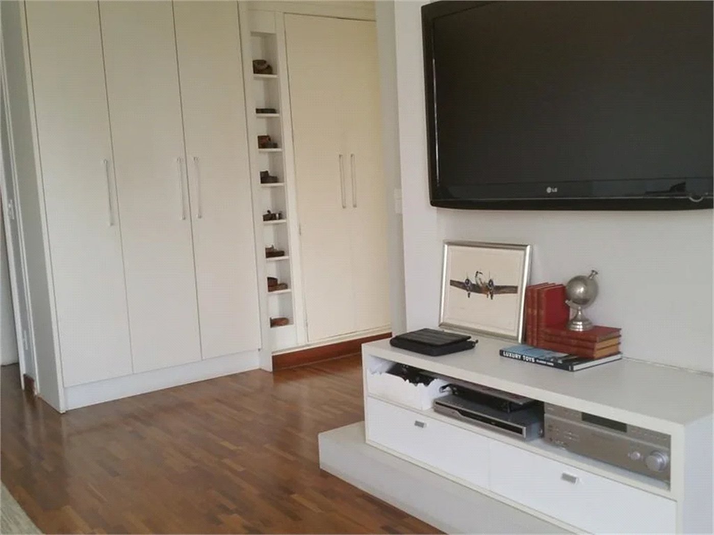 Apartamento à venda ou para alugar com 4 suítes em Vila Suzana, São Paulo, SP
