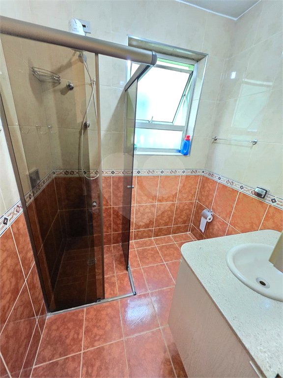 Sobrado à venda com 3 quartos em Rio Pequeno, São Paulo, SP