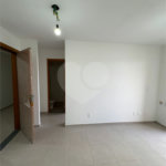 Apartamento à venda com 2 quartos em Vila Antonieta, São Paulo, SP