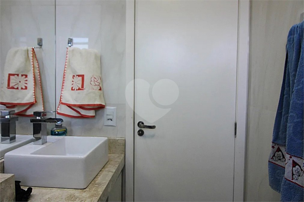 Apartamento à venda com 2 quartos em Taboão, São Bernardo do Campo, SP