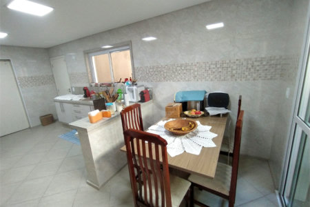 Sobrado à venda com 3 suítes em Vila Mariza Mazzei, São Paulo, SP