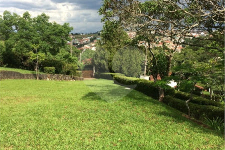 Chácara à venda com 8 quartos, sendo 3 suítes, no Centro, Bom Jesus dos Perdões, SP