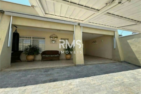 Casa à venda com 4 quartos, sendo 1 suíte,  no Brasil, Itu, SP