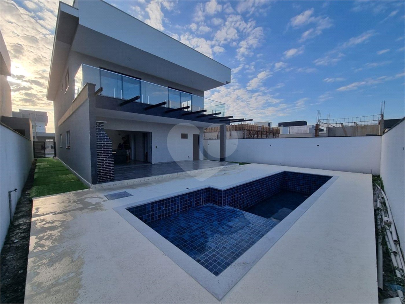 Casa à venda com 4 suítes em Ogiva, Cabo Frio, RJ