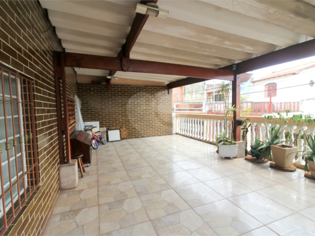 Sobrado à venda com 5 quartos, sendo 4 suítes,  em Imirim, São Paulo, SP