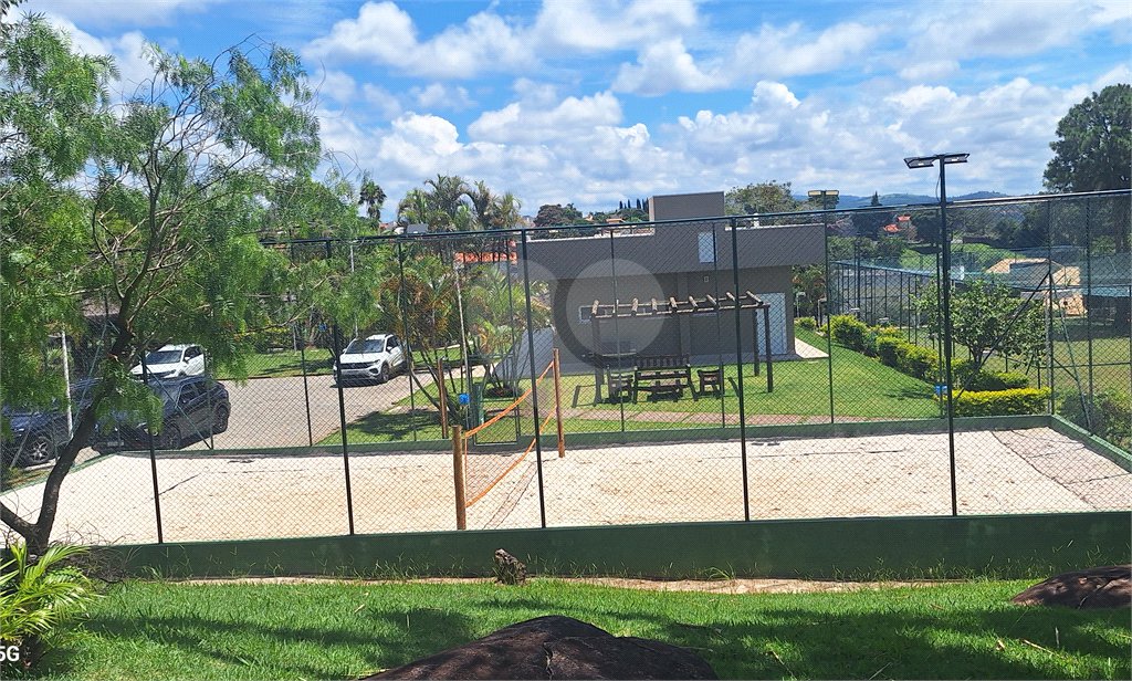 Casa à venda com 4 suítes no condomínio Osato, Atibaia - SP
