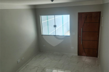 Sobrado à venda com 3 quartos, sendo 1 suíte, em Parque Vitória, São Paulo, SP