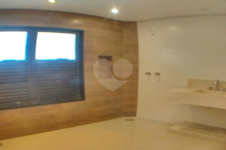 Apartamento à venda com 3 suítes em Vila Suzana, São Paulo, SP