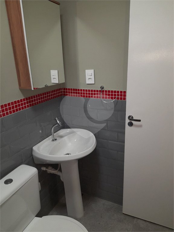 Sobrado à venda com 3 quartos, sendo 2 suítes, em Vila Guilherme, São Paulo, SP