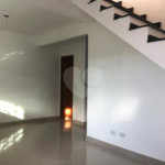 Sobrado à venda com 3 quartos, sendo 1 suíte,  em Vila Oliveira, Mogi das Cruzes, SP